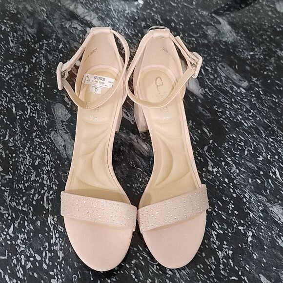 BRAND NEW CL BY LAUNDRY RHINESTONE ADJUSTABLE ANKLE STRAP BLOCK HEEL SANDAL - Picture 3 of 16